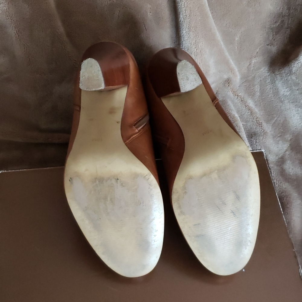Boots - Picture 3 of 4